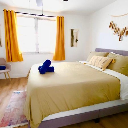 Intimate Casita Mia Minutes Away From Airport, Calle 8, Brickell, Coral Gables, The Beach And More! Miami Esterno foto
