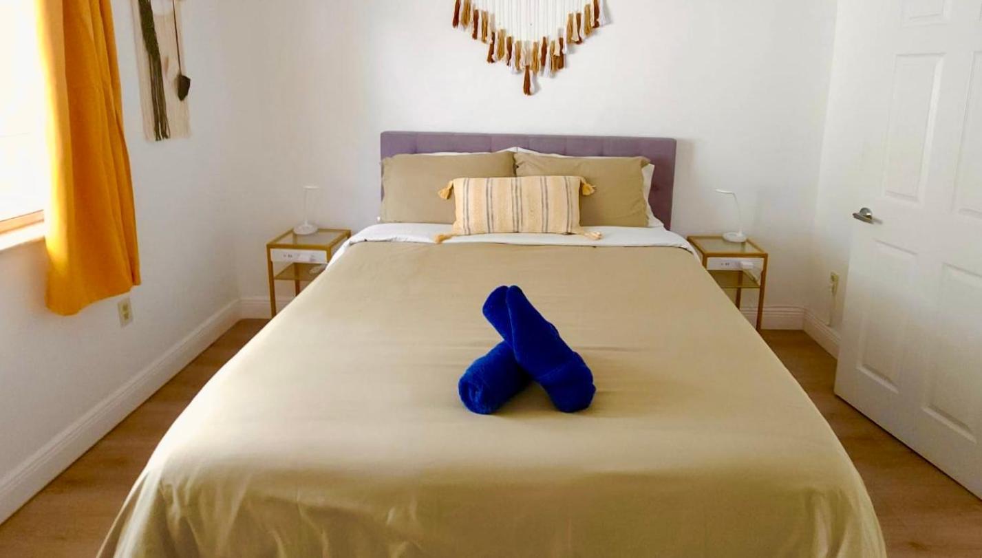 Intimate Casita Mia Minutes Away From Airport, Calle 8, Brickell, Coral Gables, The Beach And More! Miami Esterno foto